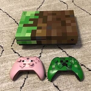 Minecraft Xbox One S 1TB Limited Edition w/ both RARE Controllers